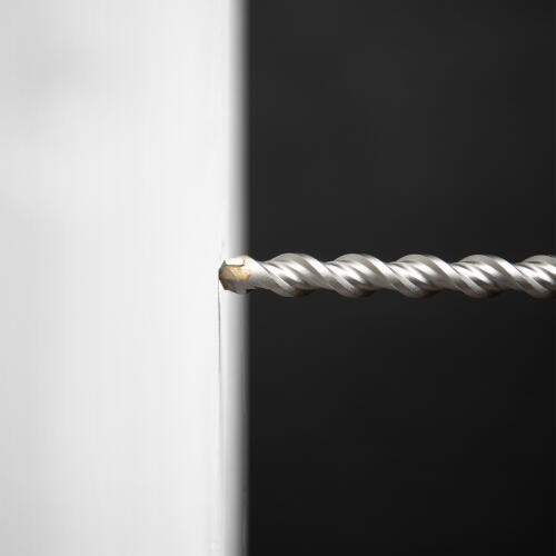 Бур по бетону, двойная спираль, три пылеотводящие кромки, 16 x 210 мм DENZEL